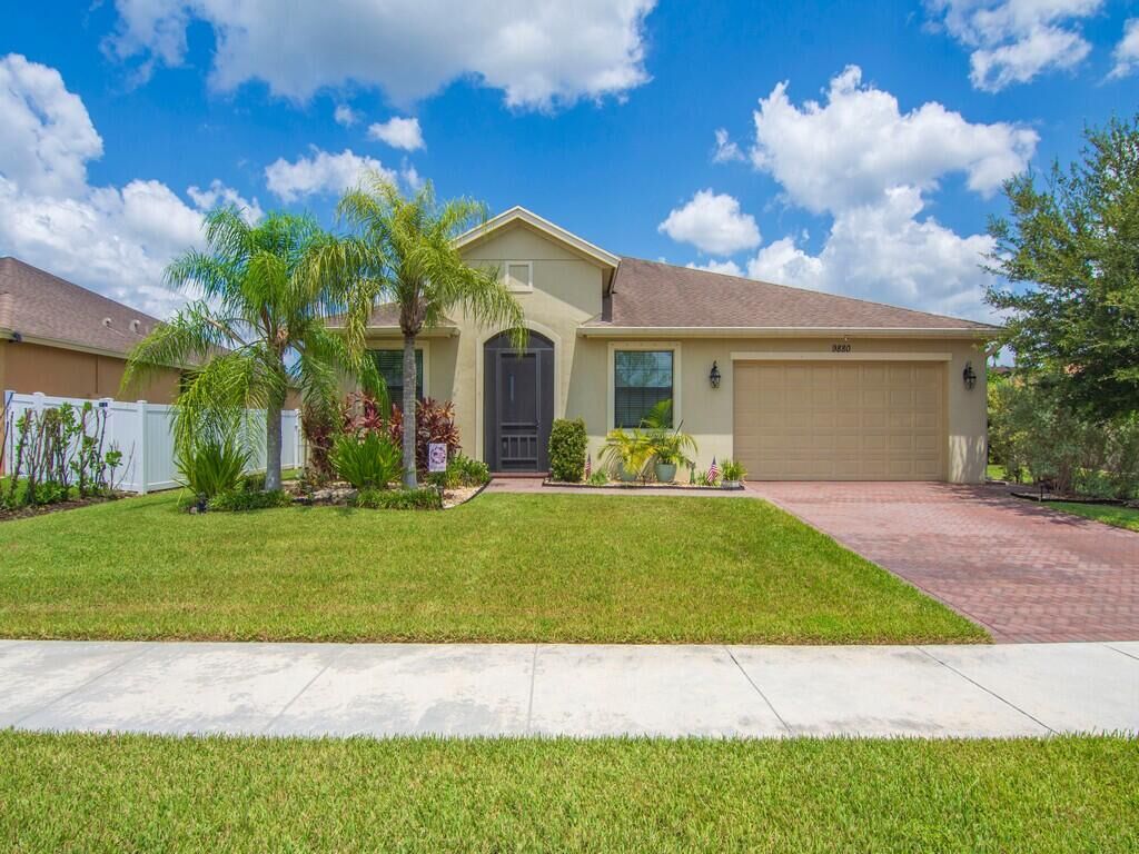 Property Photo:  9880 Verona Manor  FL 32966 