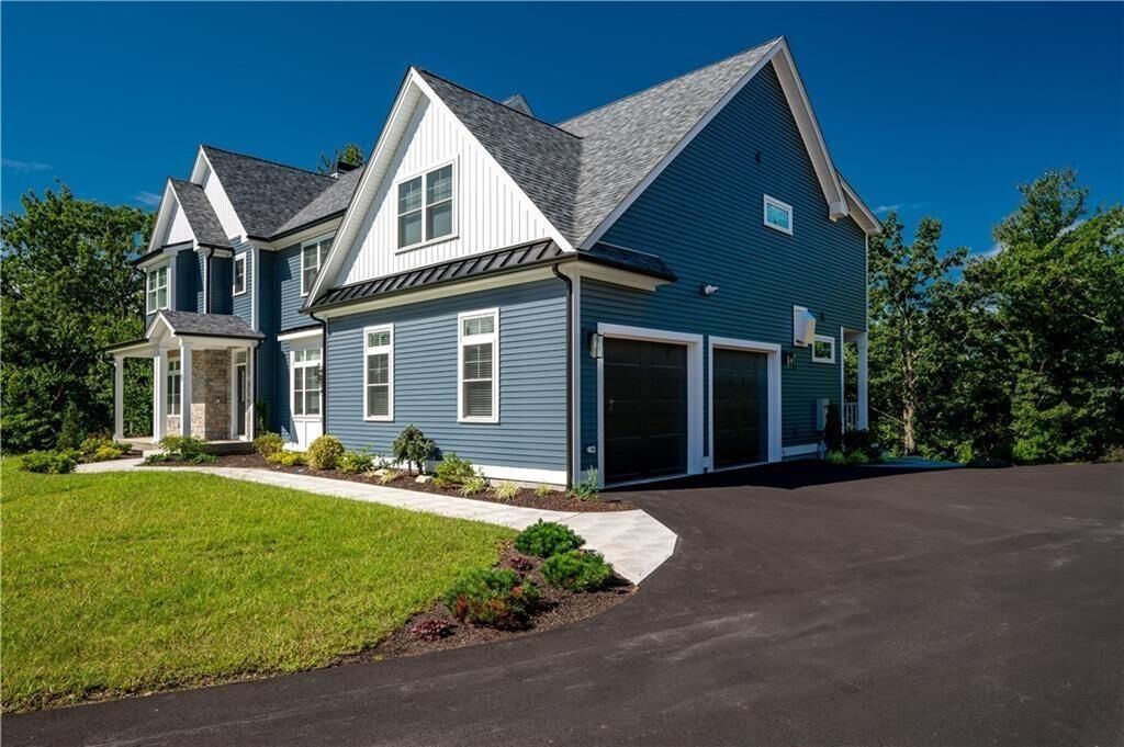 Property Photo:  5 Lacey Court  RI 02917 