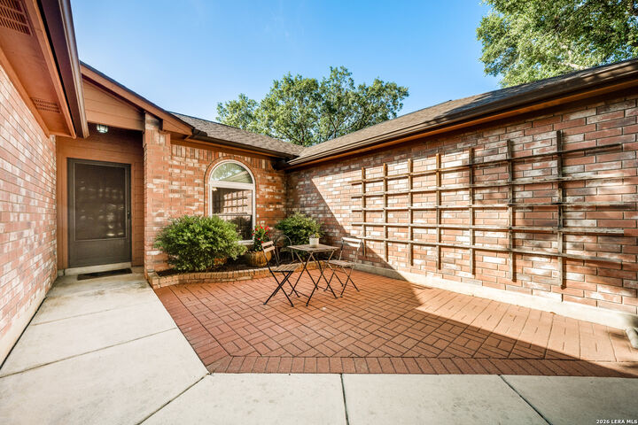 Property Photo: 904 Dimrock TX 78154