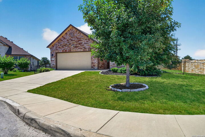 Property Photo:  9211 Sundrop Vly  TX 78254 