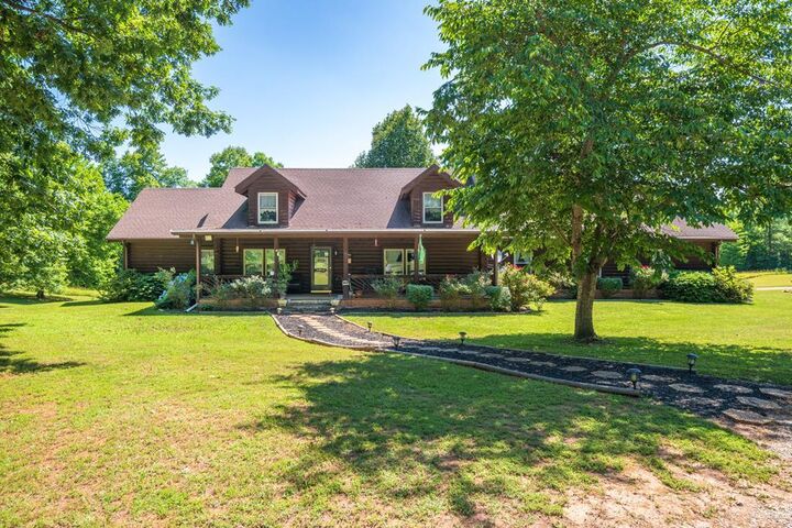 Property Photo:  1323 Old Peachtree Road  VA 23942 