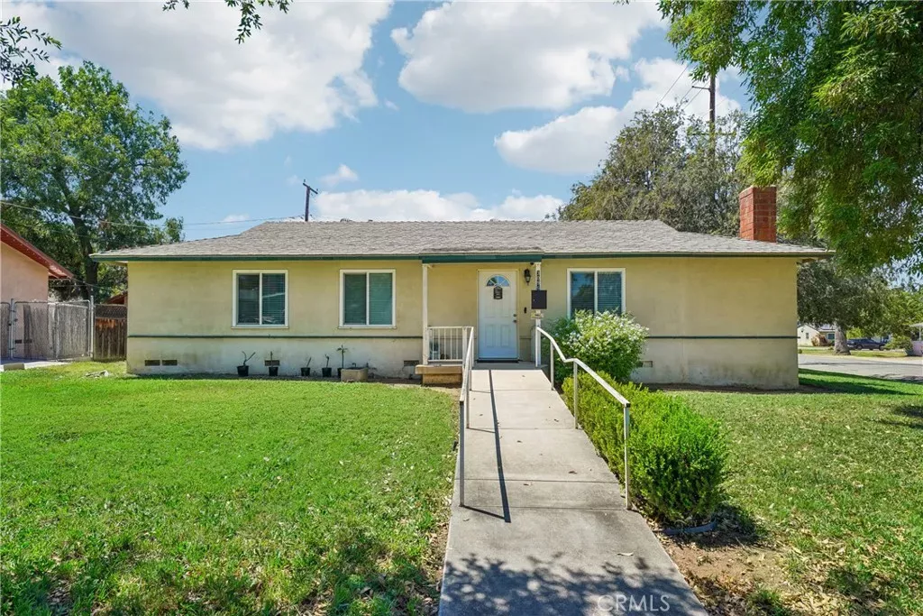 Property Photo:  3096 Bautista  CA 92506 