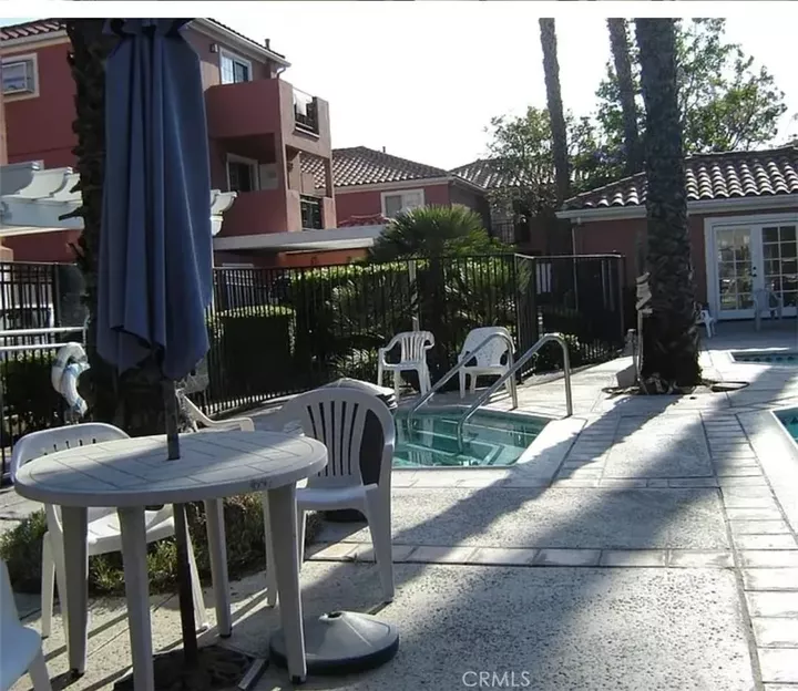 Property Photo:  409 Utica D43  CA 92648 