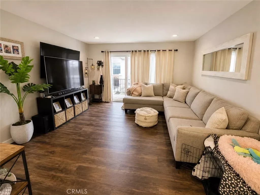 Property Photo:  1805 E 6th  CA 90802 