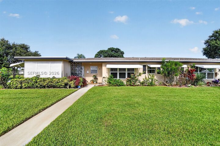 Property Photo:  867 North Dr B  FL 33445 