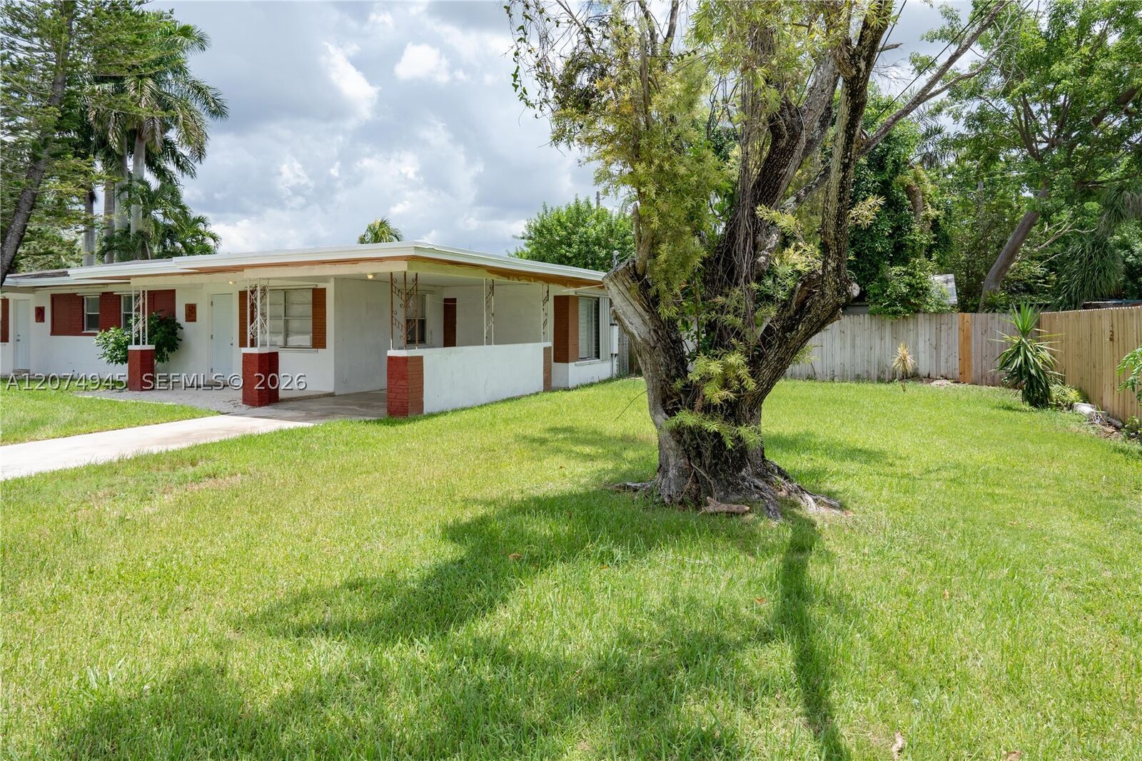 Property Photo:  1329 NE Krome Ter 1329  FL 33030 