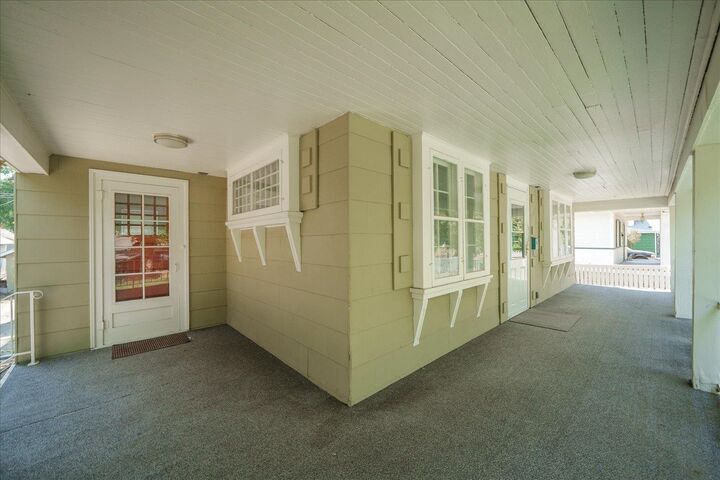 Property Photo:  337 W Euclid Ave  WA 99205 