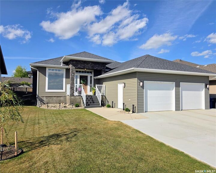 Property Photo: 191 Saskatchewan Avenue SK S0K 2A0