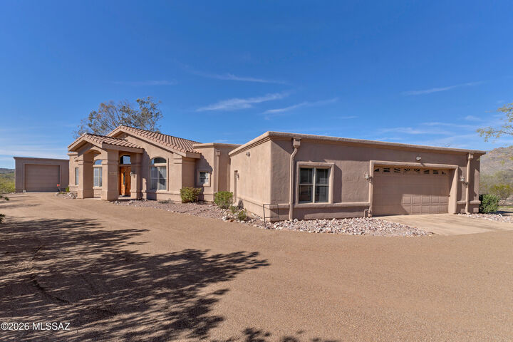 Property Photo: 4001 N Harrison Road AZ 85749