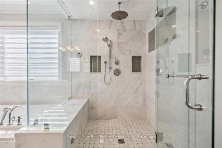 Property Photo: 1211 Pinegrove Road ON L6L 2W8
