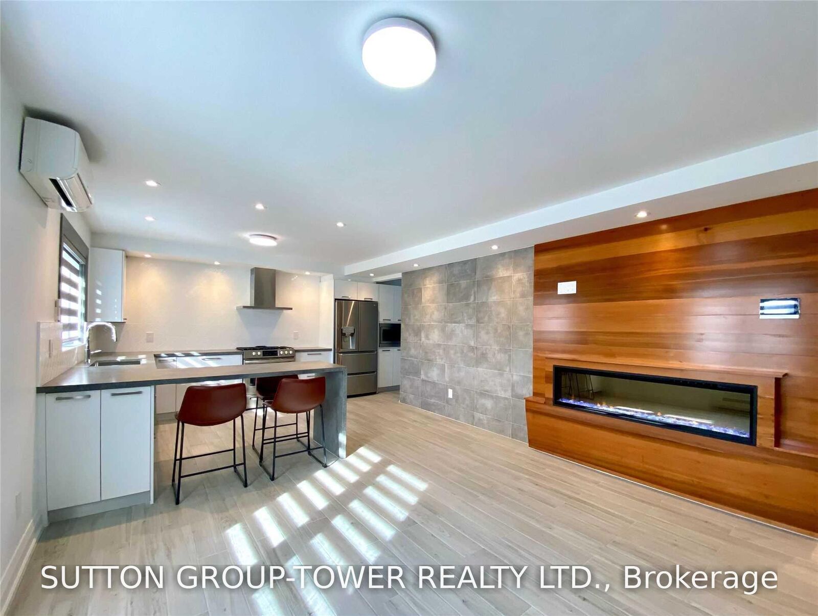 Property Photo:  2036 Davenport Road Unit 2  ON M6N 1C6 