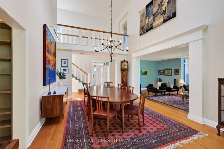 Property Photo: 13 Chinook Crescent ON K2H 7C9