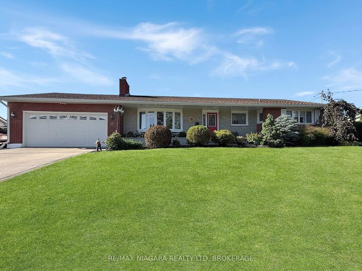Photo de la propriété: 27 Lindbergh Drive ON L2A 2Z5