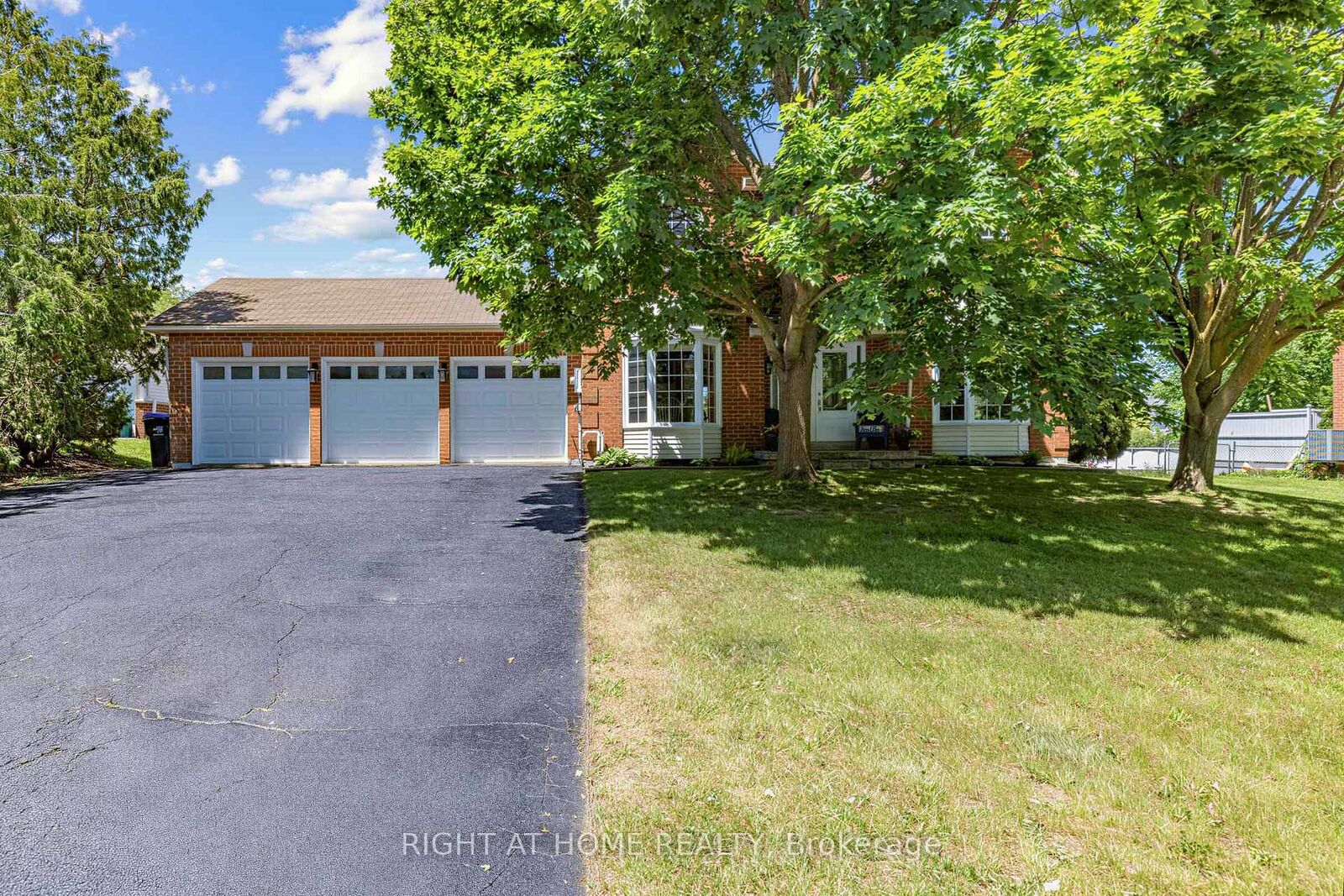 Property Photo: 2114 Hughes Drive ON L0L 1R0