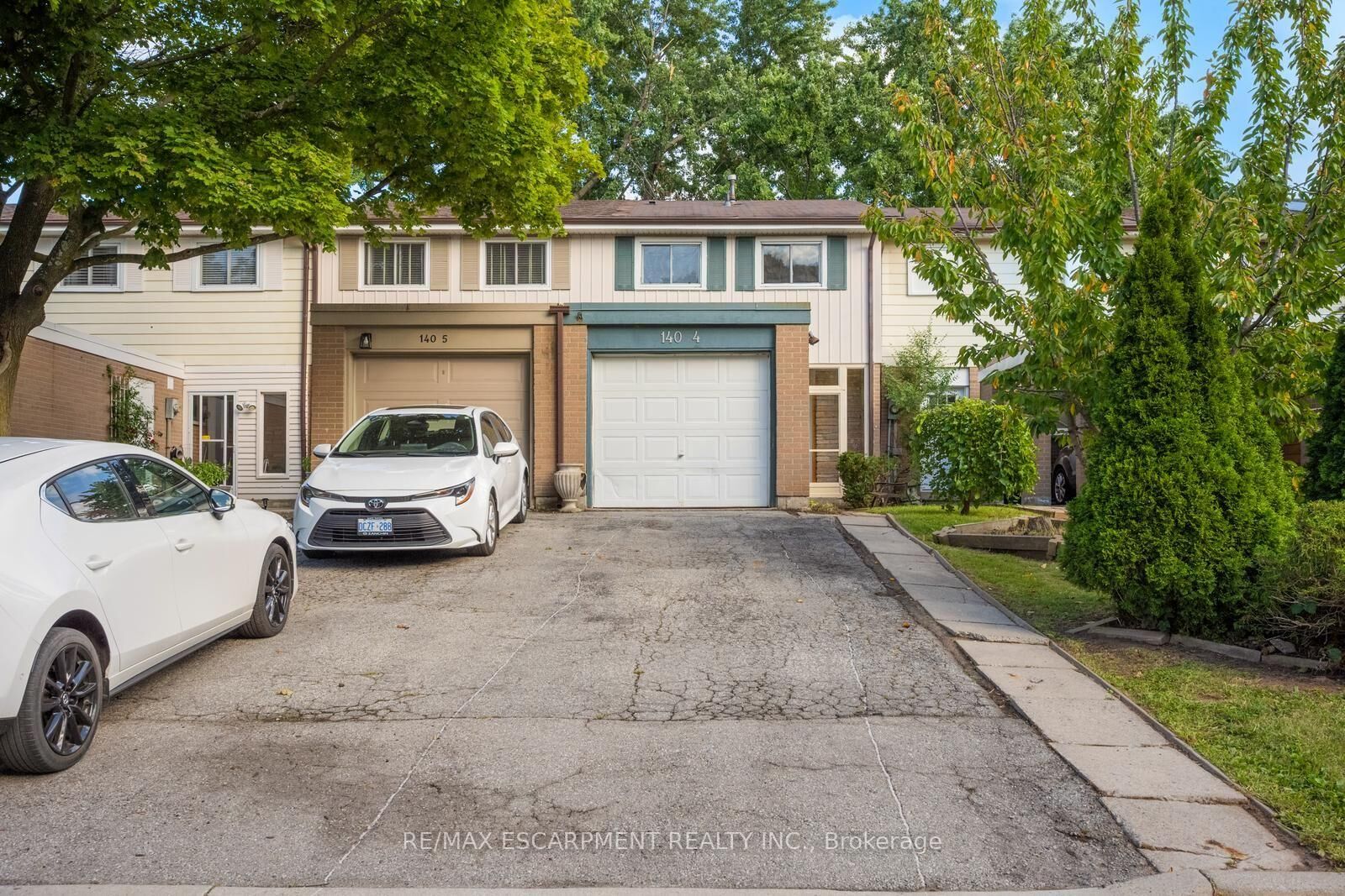 Photo de la propriété:  140 Ripley Court 4  ON L6H 1H1 