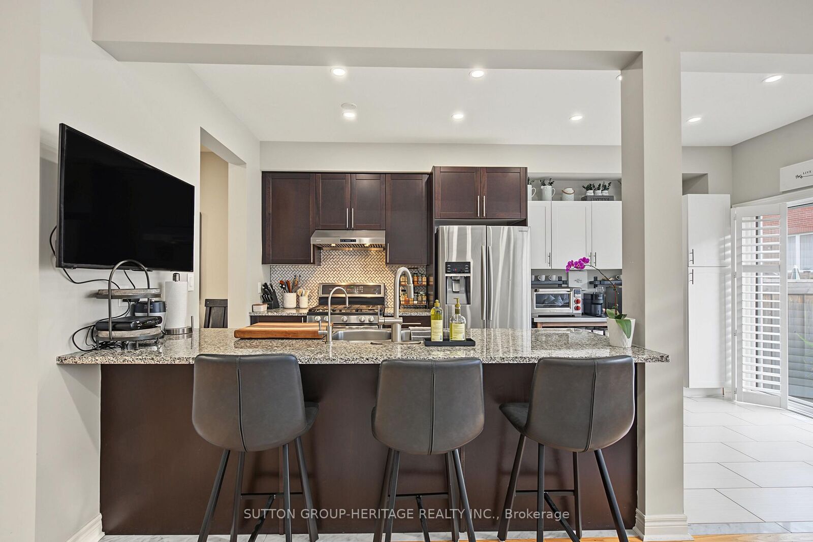 Property Photo: 15 Clarinet Lane ON L4A 0N8