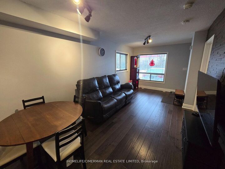 Property Photo:  4277 Lawrence Avenue E 6  ON M1E 2S8 