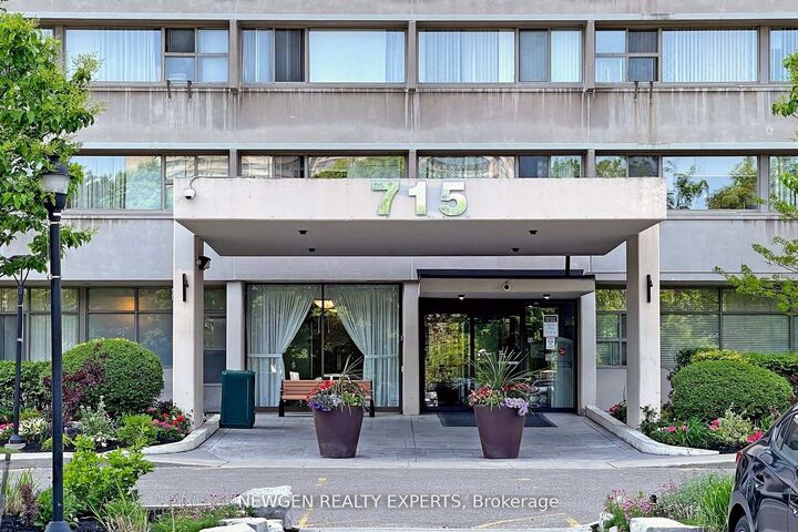 Property Photo: 715 Don Mills Road 2103 ON M3C 1S5