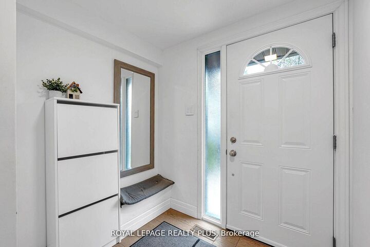 Property Photo:  1755 Rathburn Road E 20  ON L4E 2M8 