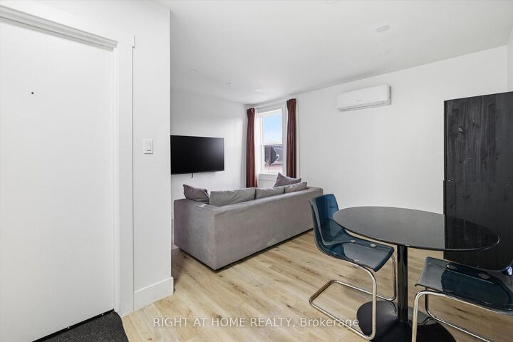 Property Photo:  13 Westinghouse Avenue 5  ON L8L 6E4 