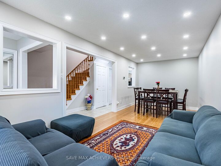 Property Photo: 1041 Blizzard Road ON L5V 1T2