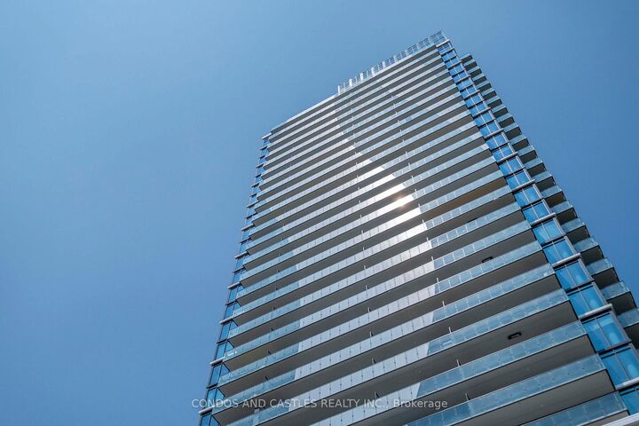 Property Photo: 29 Green Trail Court 210 ON M2K 0J9