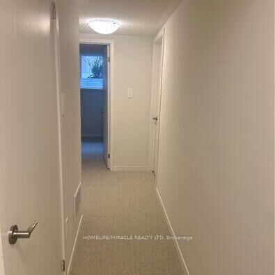 Property Photo: 39 Honeycrisp Crescent 81 ON L4K 0N6