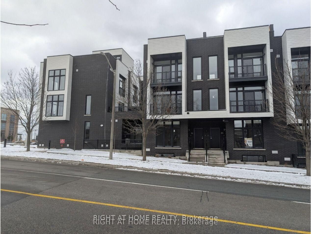 Property Photo: 188 Angus Drive 19 ON L1S 0G5