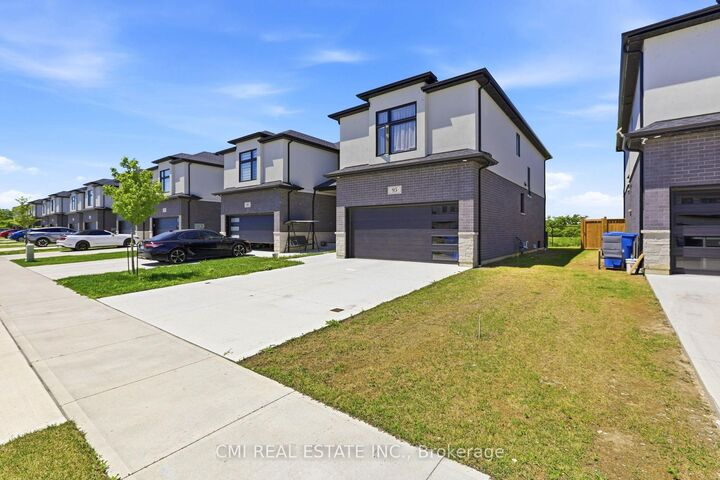 Property Photo:  93 Eagle Street 10B  ON N8H 0G5 