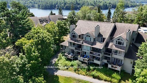 Property Photo: 811 Grandview Hilltop Drive 8 ON P1H 2J5