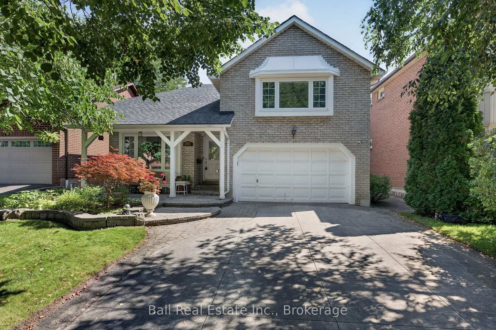 Property Photo: 1517 Silver Spruce Drive ON L1V 5G9
