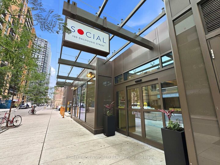 Property Photo:  100 Dalhousie Street 2210  ON M5B 0C7 