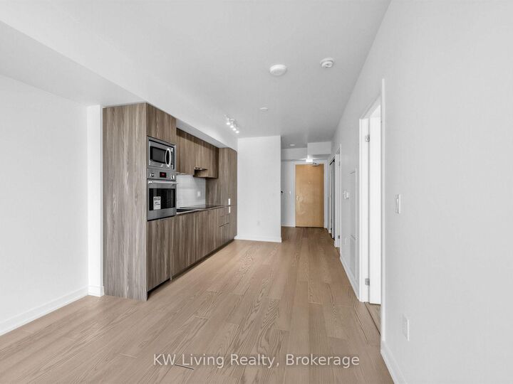 Property Photo: 11 Wellesley Street 4309 ON M4Y 1E8