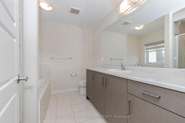 Property Photo: 18 Santo Court ON N0B 1M0
