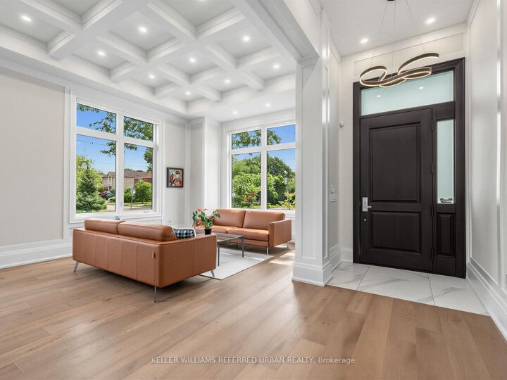 Property Photo: 170 Spring Garden Avenue ON M2N 3G5