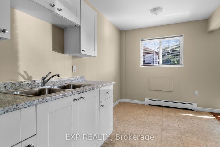 Property Photo:  4663 Huron Street 5  ON L2E 2H7 