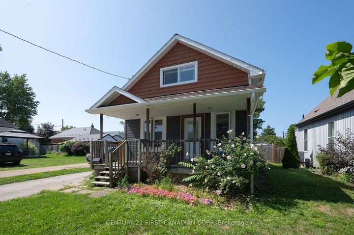 Property Photo:  229 St Julien Street  ON N5Z 2N2 