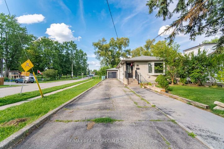 60 Elmwood Avenue — photo 1