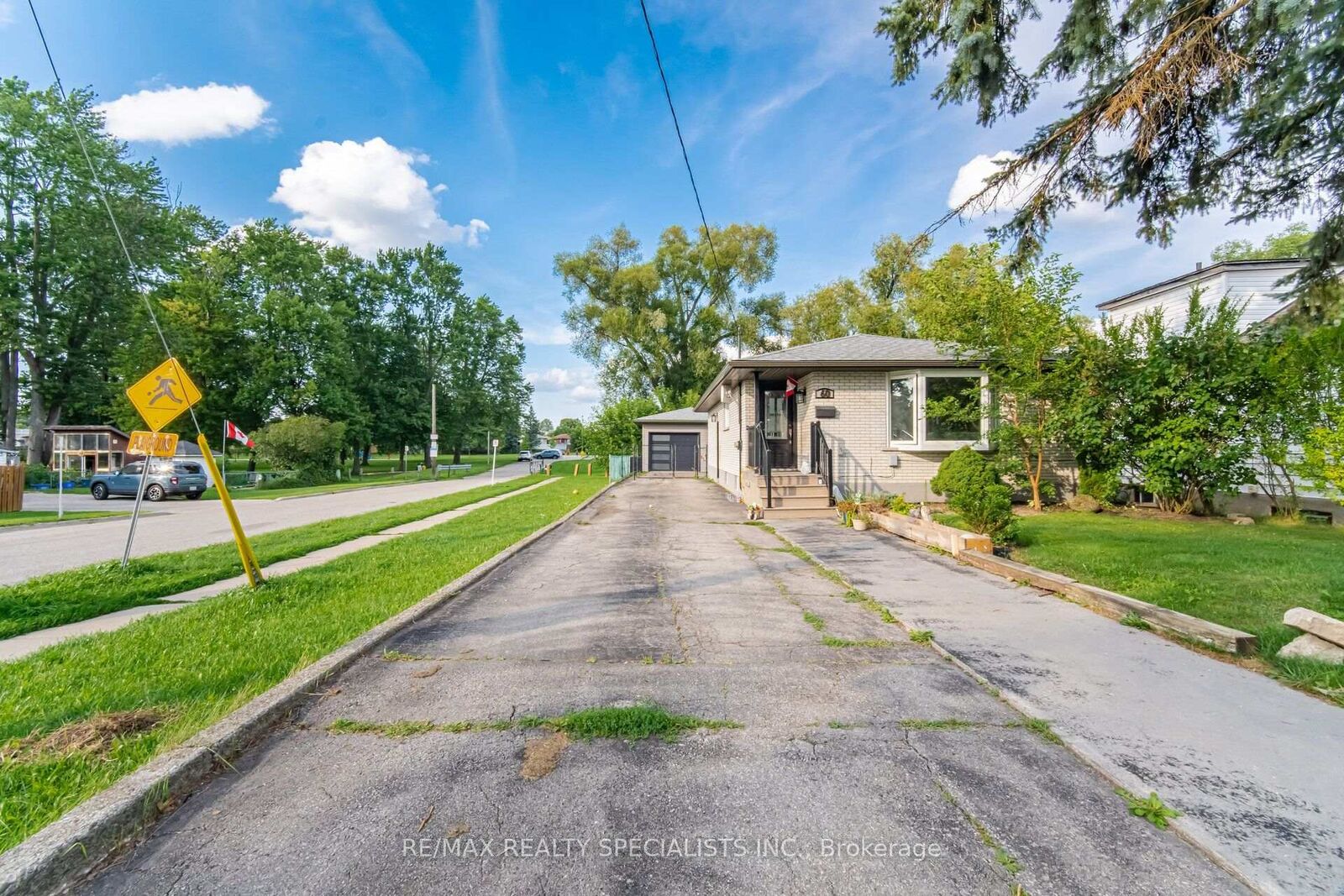 Property Photo:  60 Elmwood Avenue  ON N1R 4Y2 