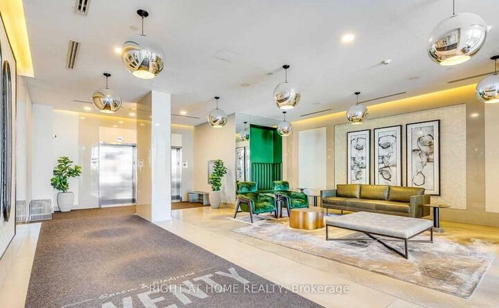 Property Photo:  20 Gladstone Avenue 613  ON M6J 3K6 