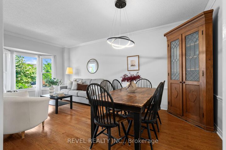 Property Photo: 1610 Heathside Crescent ON L1V 5W7