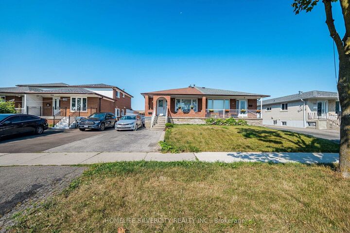 Property Photo: 3669 Corliss Crescent ON L4T 2Z2