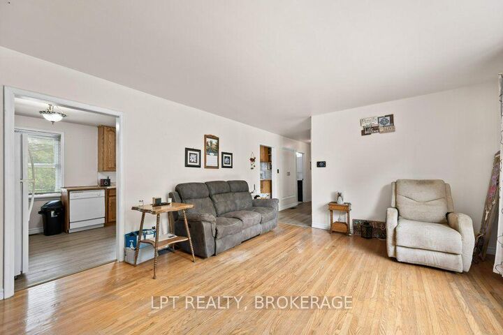 Property Photo: 6175 Lakeview Drive ON K0H 2W0