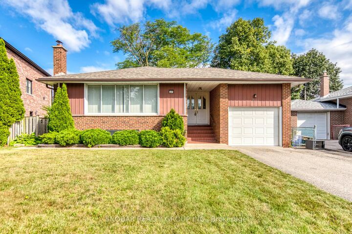 22 Thelmere Place — photo 1
