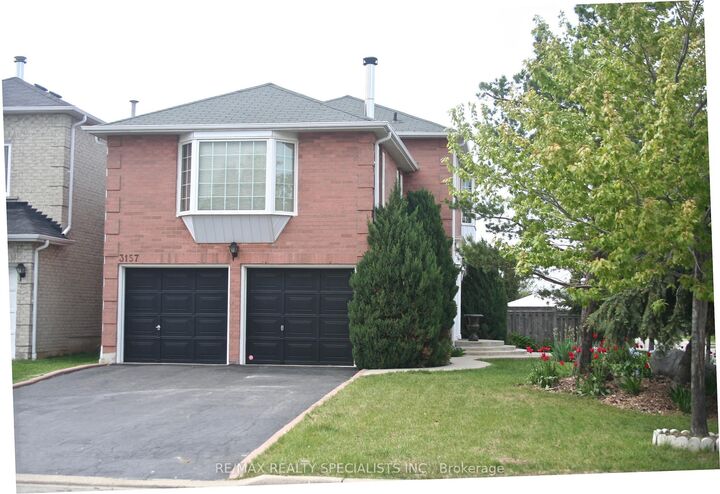 Property Photo:  3157 Shadetree Drive (Short Term)  ON L5N 6P3 