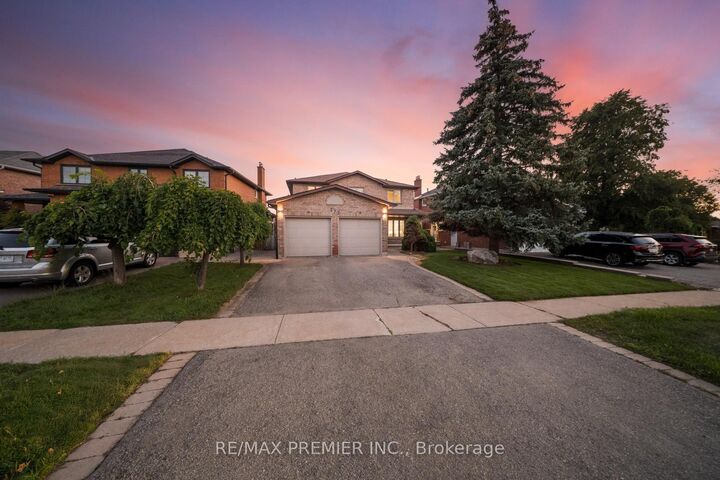 Property Photo: 273 Belview Avenue ON L4L 7W4