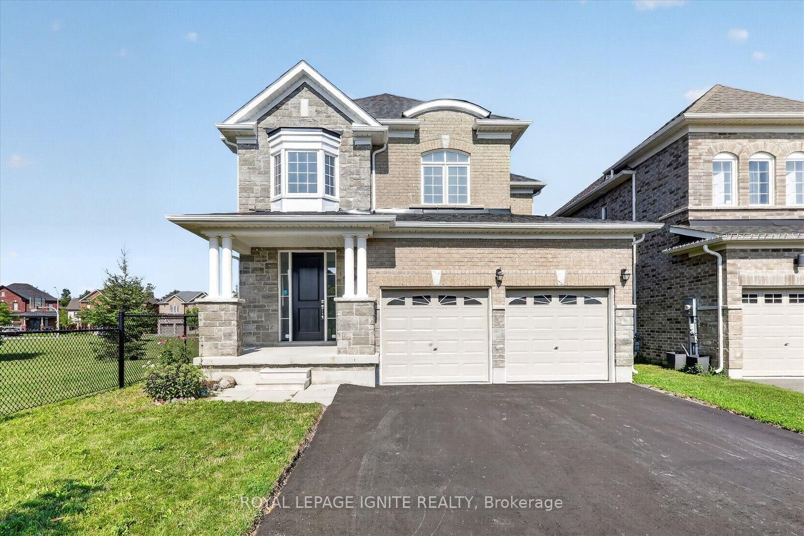 Property Photo:  188 Douglas Kemp Crescent  ON L1C 7E4 
