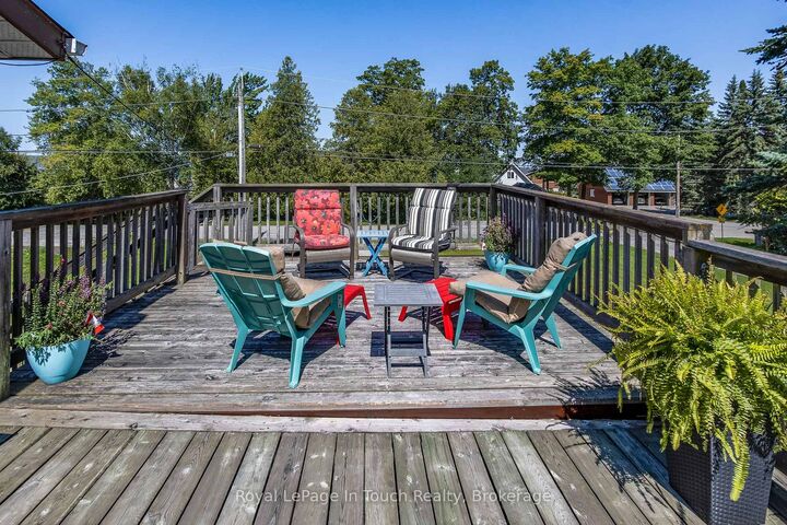 Property Photo: 33 Grandview Road ON L0K 1R0