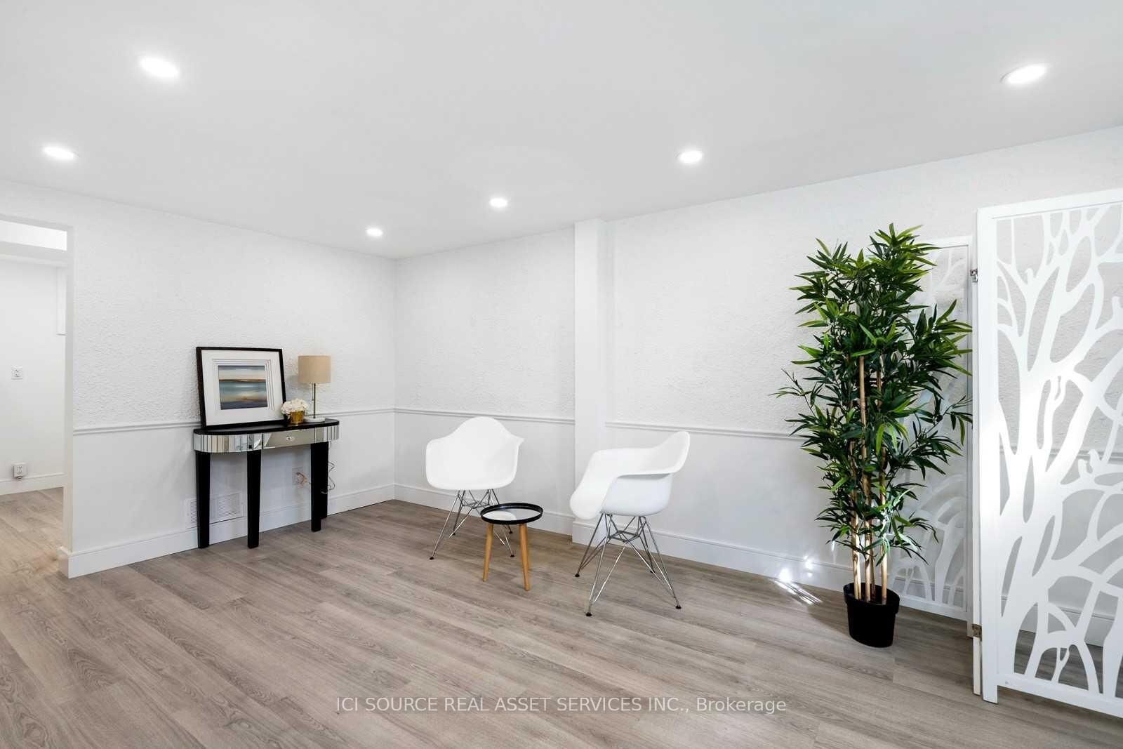 Property Photo:  411 Enfield Road Lower  ON L7T 2X5 