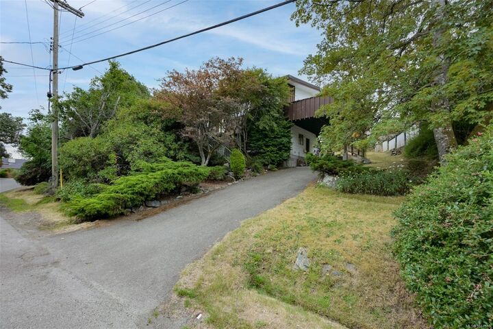 Property Photo:  3938 Shorncliffe Rd  BC V8P 2T6 